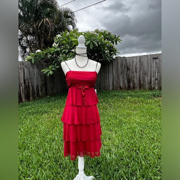 Red David’s Bridal dress - Picture 2 of 6